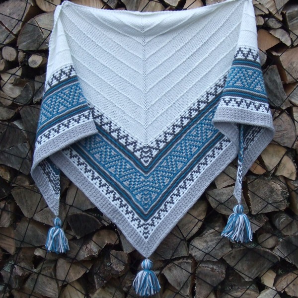 boho-style-mosaic-shawl-2.jpeg