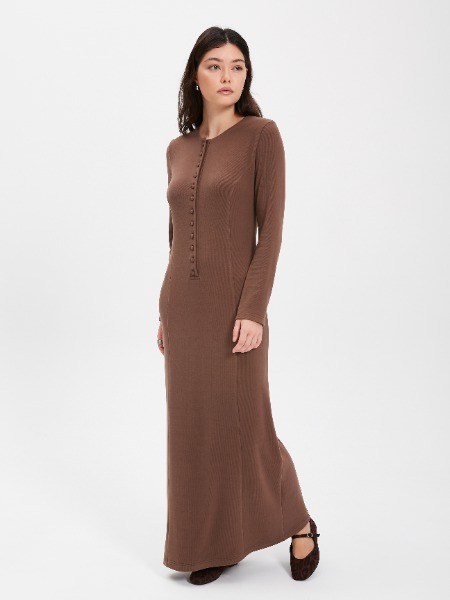 nq1wc0iuv6zlarvt6wklt7ps6ged3rb6 (1).jpg